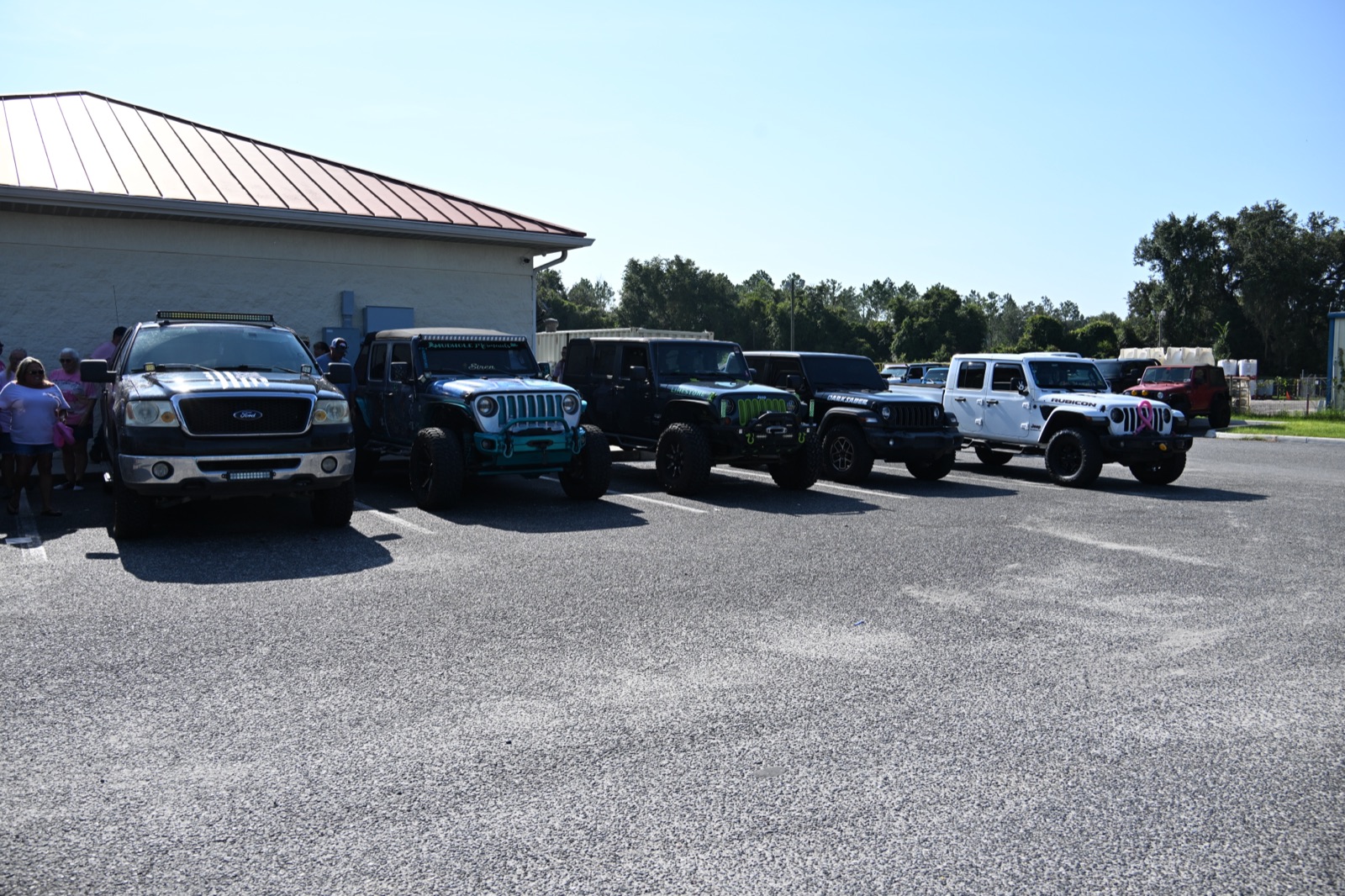 Jeepin’ For A Cure trail action